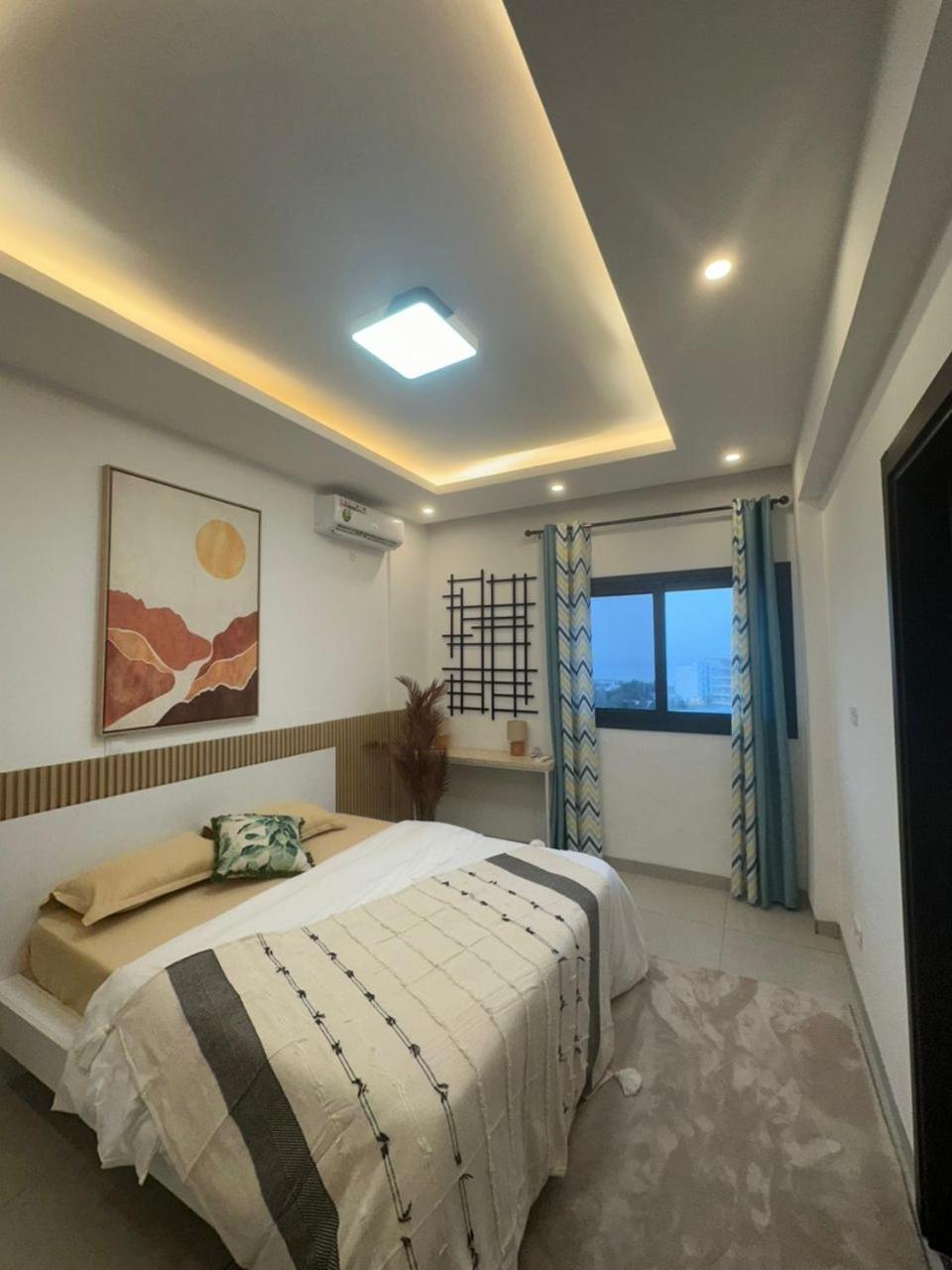 Luxueux Appartements - 2 Pieces Ou 4 Pieces - Quartiers Prises D'Almadies Et Ngor" ダカール エクステリア 写真
