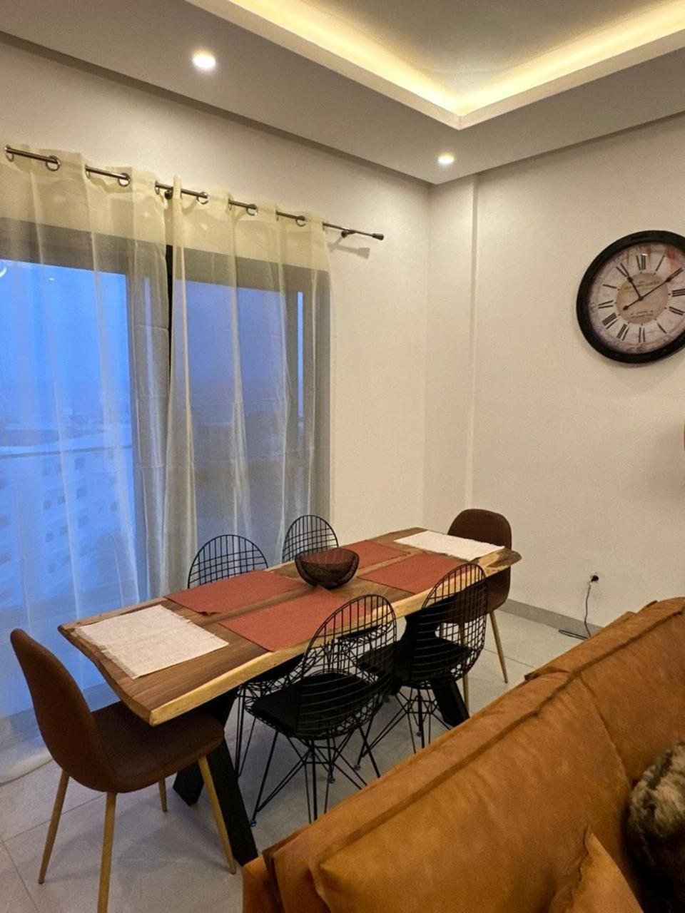 Luxueux Appartements - 2 Pieces Ou 4 Pieces - Quartiers Prises D'Almadies Et Ngor" ダカール エクステリア 写真